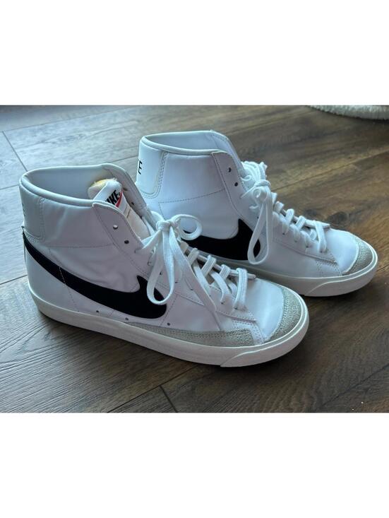Nike Shoes - Nike Blazer Mid '77 Vintage Women's Sneakers White/Black, Size US 9.5